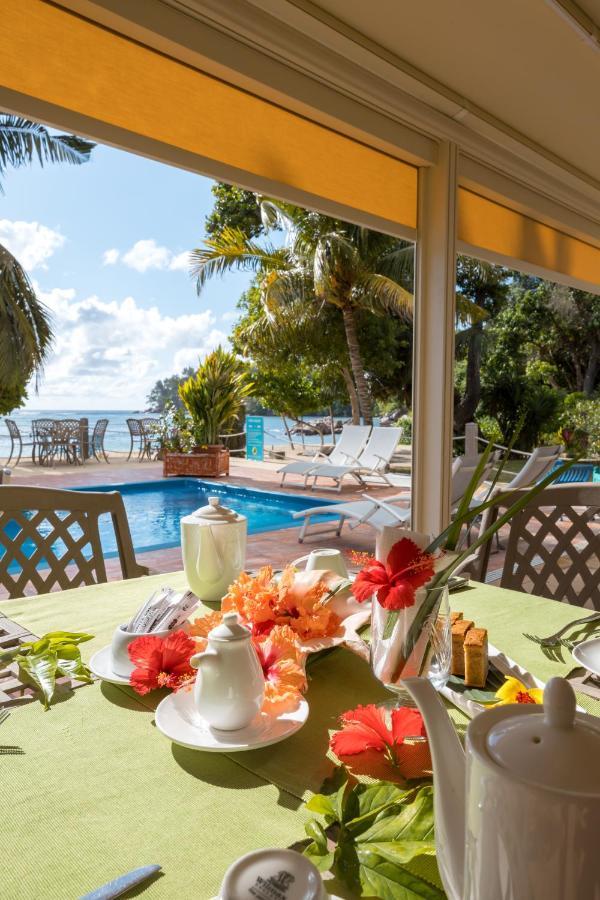 Crown Beach Hotel Seychelles Pointe Au Sel Bagian luar foto